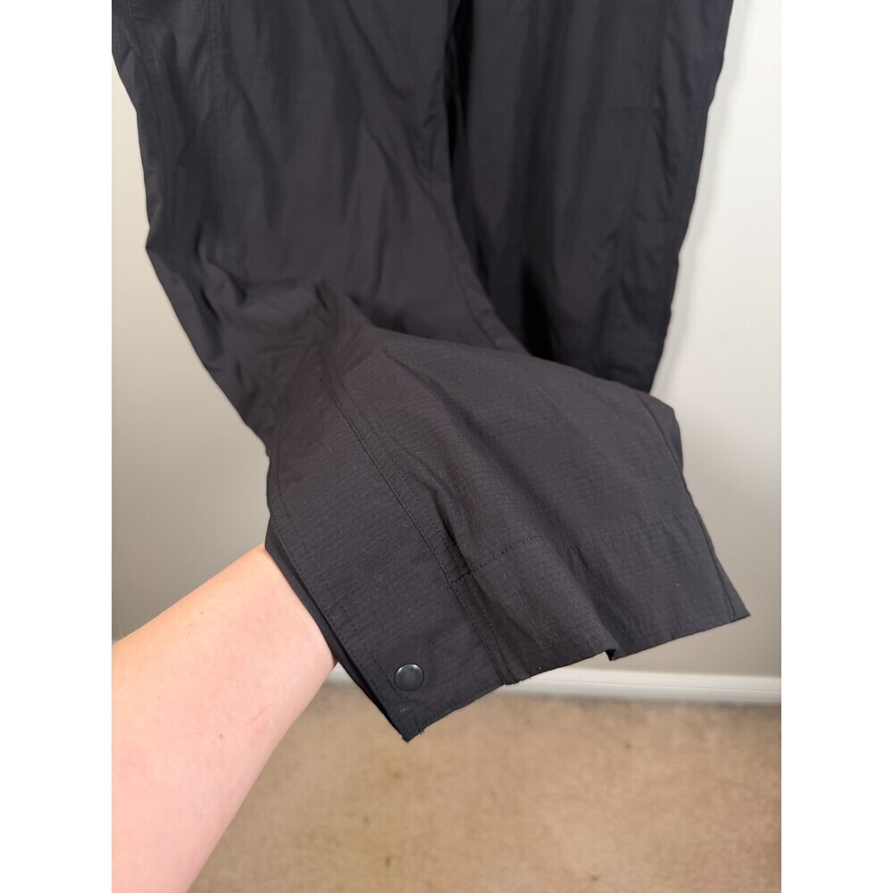 Athleta High Rise Trekkie Parachute Pant Size 10 Black Hiking Trail Ripstop - Picture 8 of 13
